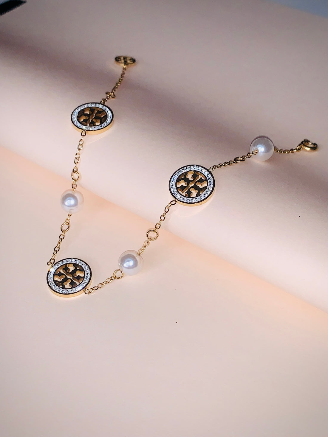 Tory Burch Pearl Bracelet Premium Quality Stainless steel 18k