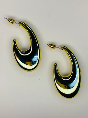 Vintage Pair of Gold Tone Earring